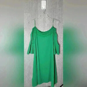 L love emerald green cold shoulder dress with lace detail size 1XL